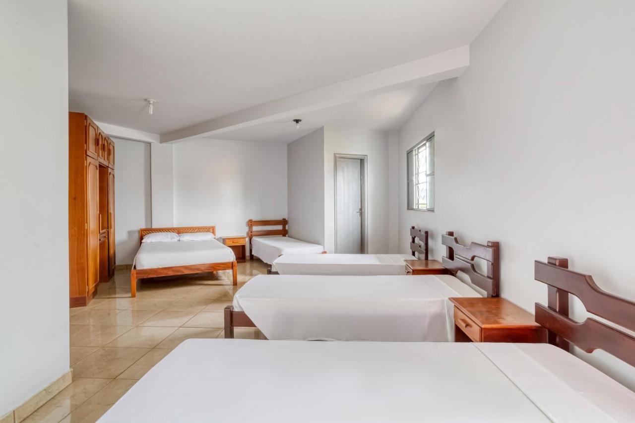 Hotel Aguia Morrinhos  エクステリア 写真